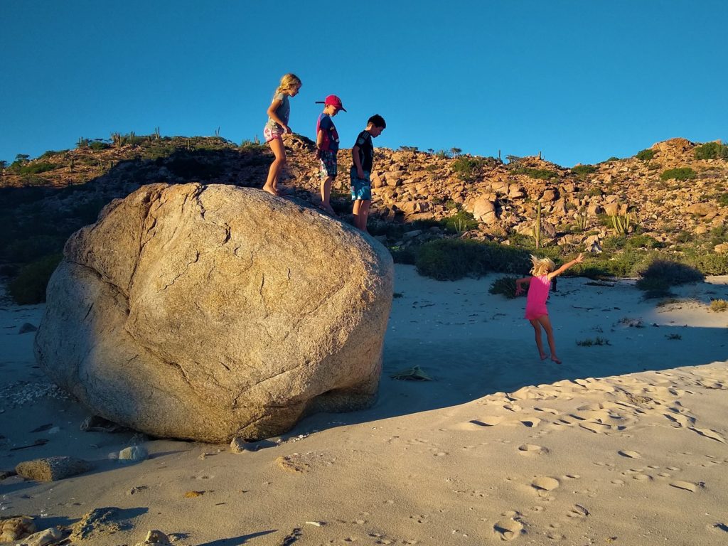 Evening fun at Isla Espiratu