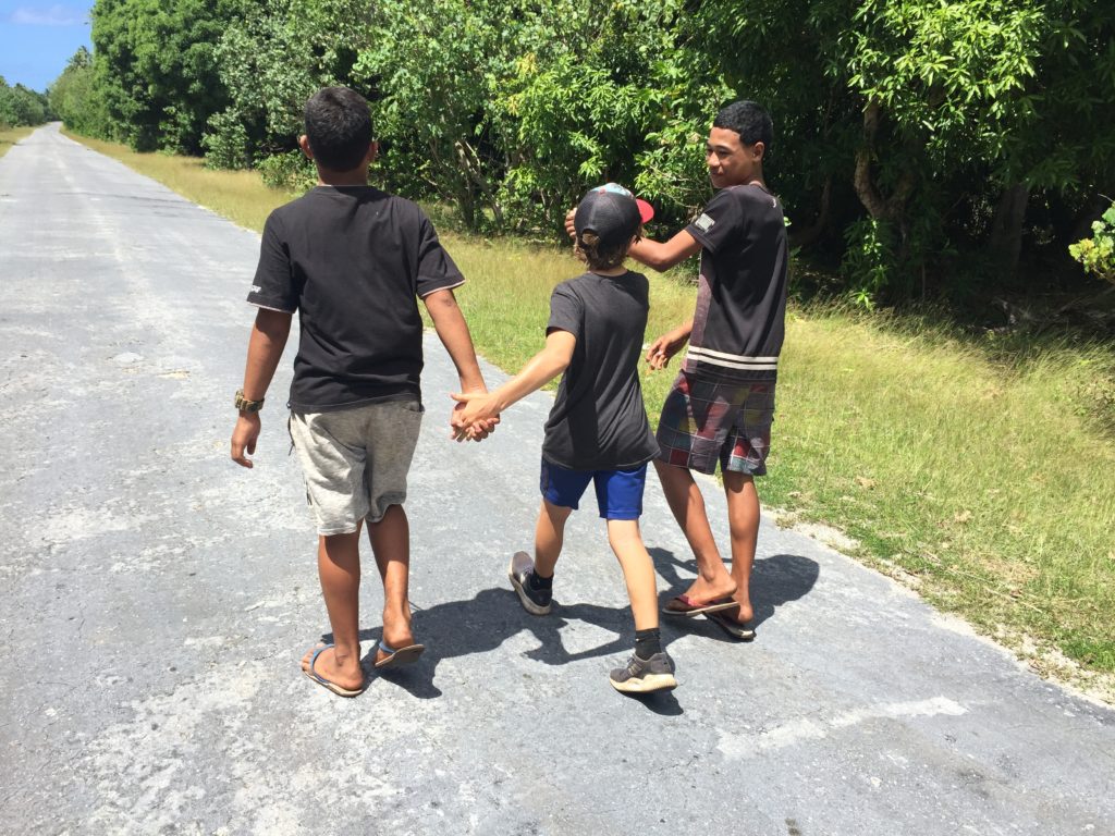 Boys hold hands in Tonga - holding hands with opposite sex- frowned upon!
